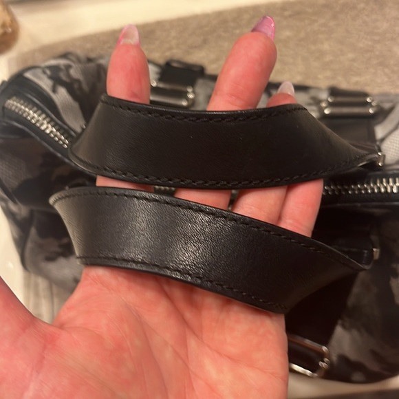 Vintage L.A.M.B bag - Picture 6 of 10